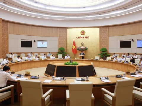 Tập trung xây dựng, hoàn thiện thể chế, pháp luật bảo đảm chất lượng, kịp thời, hiệu quả