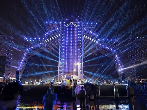 Concert "Việt Nam trong tôi" vượt qua thời tiết, thêm 1 chương trình rất ý nghĩa