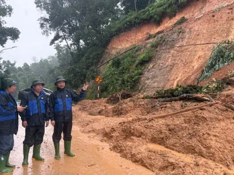 Xã Đoài Phương tích cực khắc phục ngập, sạt lở do ảnh hưởng của bão số 5