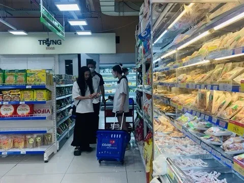 Xử lý nghiêm các hành vi lợi dụng để đầu cơ, găm hàng, tăng giá bất hợp lý