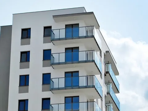 Cố trèo vào nhà bạn gái, nam thanh niên 25 tuổi rơi từ tầng 20 xuống tầng 9 tử vong