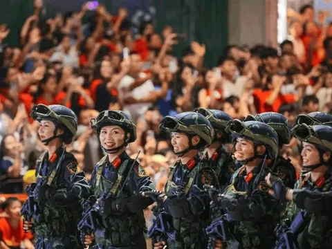 Hơn 4 vạn người tham gia sơ duyệt cấp Nhà nước diễu binh, diễu hành 2/9 tại Quảng trường Ba Đình