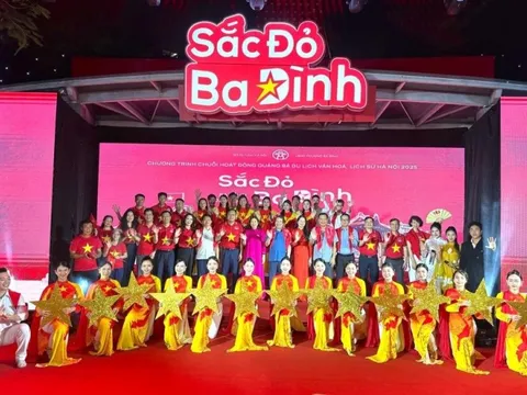 “Sắc đỏ Ba Đình” quảng bá văn hoá, lịch sử Hà Nội