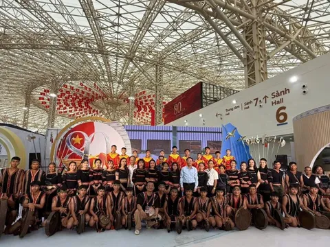 Triển lãm "Gia Lai 80 năm đồng hành cùng đất nước - vững bước vươn xa"