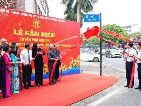 Phường Yên Hoà gắn biển tên phố mới mang tên danh nhân Học Phi