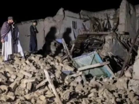 Động đất mạnh 6 độ Richter ở Afghanistan, hơn 800 người thiệt mạng
