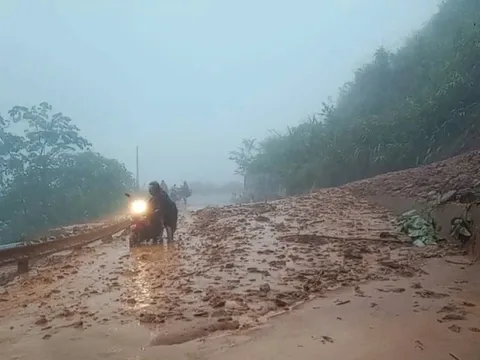 11 vị trí ngập sau bão số 6 tại Nghệ An sẽ thông xe trở lại vào tối nay