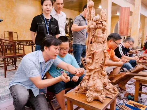 Hàng nghìn du khách tới tham quan, trải nghiệm Không gian Truyền thống và Sáng tạo Hà Nội dịp 2/9