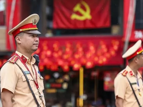 Phân luồng giao thông phục vụ Chương trình nghệ thuật “80 năm Hành trình Độc lập - Tự do - Hạnh Phúc“