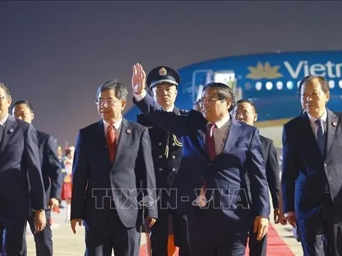 Thủ tướng Phạm Minh Chính tới Thiên Tân, bắt đầu chuyến công tác tại Trung Quốc