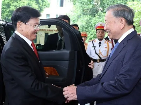 Thành tựu 80 năm của Việt Nam cũng là thành tựu chung của quan hệ Việt - Lào