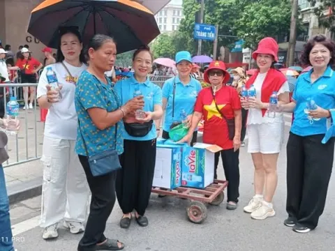 Phụ nữ Thủ đô tích cực tham gia hoạt động tình nguyện phục vụ Đại lễ A80