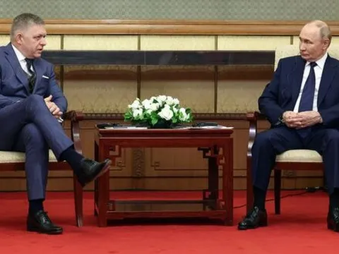 Gặp ông Fico ở Bắc Kinh, ông Putin khẳng định Ukraine gia nhập NATO là không thể chấp nhận được