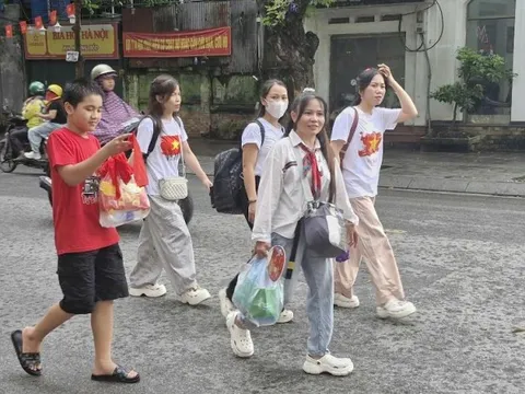 4 ngày nghỉ lễ, lượng khách đến Thủ đô tăng gấp 3 lần so với cùng kỳ năm trước