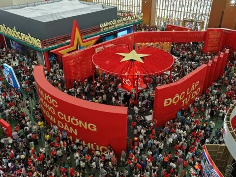 Đón gần 1,2 triệu lượt khách sau 3 ngày mở cửa: Trung tâm Triển lãm Việt Nam “gây sốt” với tiêu chuẩn vận hành chuyên nghiệp