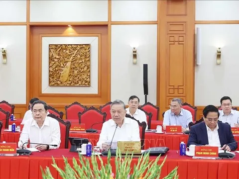 Tổng Bí thư chủ trì cuộc làm việc với Ban Thường vụ Đảng ủy MTTQ Việt Nam, các đoàn thể Trung ương
