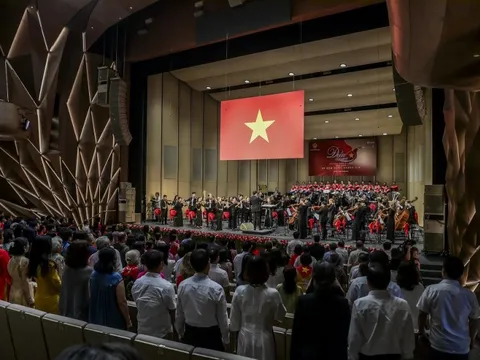 Hòa nhạc “Điều còn mãi” 2025: Giai điệu bất tận của ngày Quốc khánh