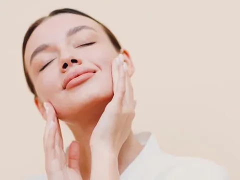 4 cách duy trì mỗi ngày để cải thiện da săn chắc hơn