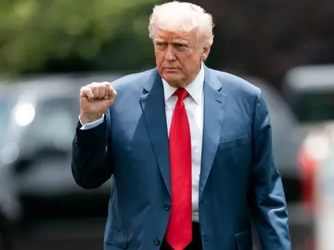 Ông Trump thúc giục Tòa án Tối cao nhanh chóng hành động