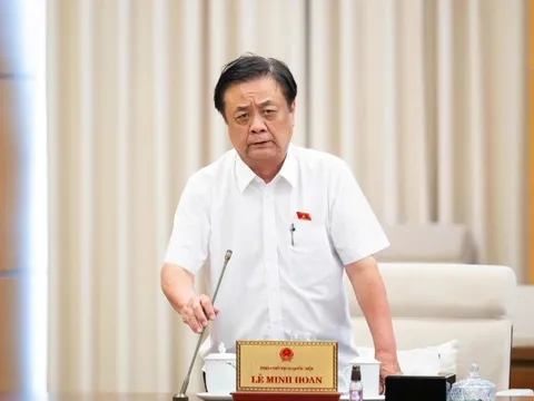 Phó Chủ tịch Quốc hội: Không có chỗ nào trên thế giới này có "việc nhẹ lương cao"
