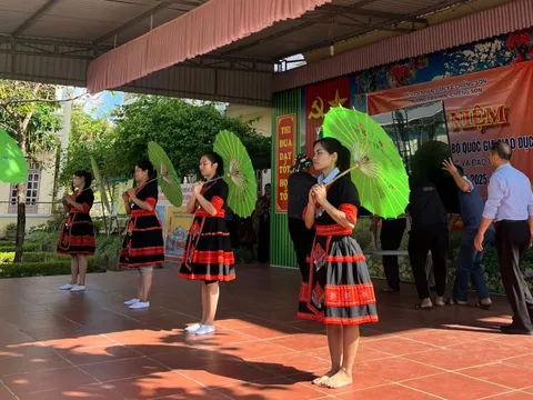 Trước thềm khai giảng: Rộn ràng muôn nơi