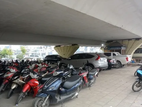 Hà Nội rà soát, di dời các bãi trông giữ xe khỏi gầm cầu trước 30/10