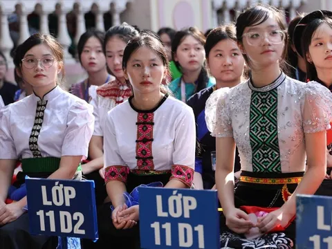 Chùm ảnh: Tưng bừng lễ khai giảng năm học mới 2025-2026 trên cả nước