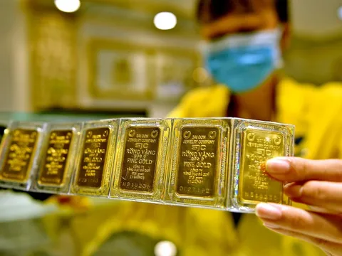 Ngân hàng Nhà nước nêu 3 lý do khiến giá vàng tăng chóng mặt
