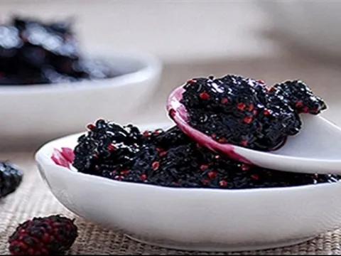Đừng chỉ hái lá, loại quả này tốt "ngang nhân sâm người nghèo" quê mọc um tùm bờ rào