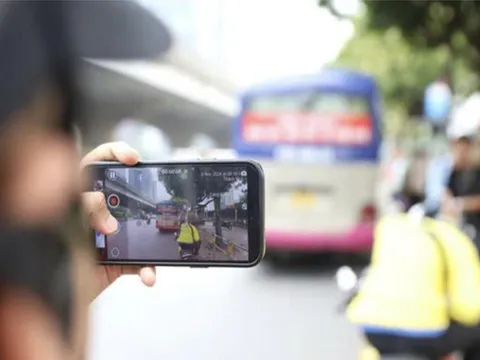 Tiền nhận từ cung cấp thông tin vi phạm giao thông có phải đóng thuế?