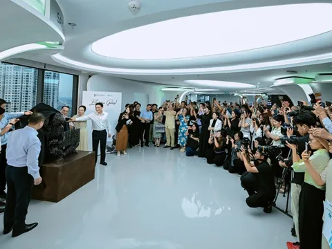 Blockchain Gallery và Tượng Satoshi: Điểm đến văn hoá - công nghệ mới tại Hà Nội