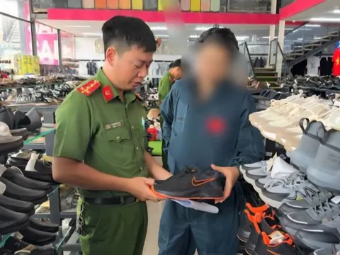 2 cơ sở kinh doanh ở Đồng Nai bị phát hiện bày bán hàng hóa không nguồn gốc