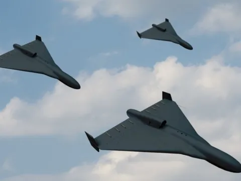 Nhịp tấn công ngắn hơn, quy mô lớn hơn: Chiến thuật UAV của Nga đã thay đổi ra sao?