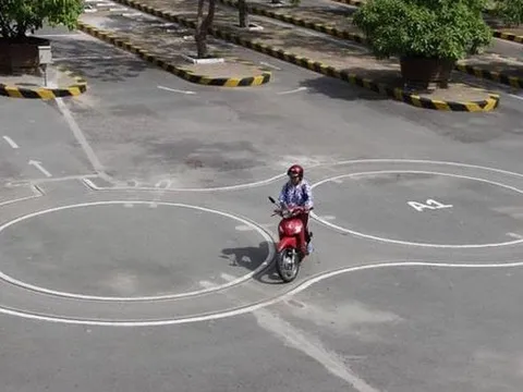 Tiêu chuẩn của cơ sở đào tạo lái xe mô tô từ 1/9/2025, nhiều người cần biết