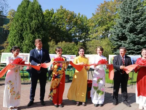 Khai mạc triển lãm ‘Chủ tịch Hồ Chí Minh-Người đặt nền móng cho tình hữu nghị Việt Nam và Liên bang Nga’