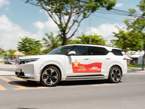 Mạnh mẽ như vận động viên Olympic, lịch lãm như một quý ông, VF 9 chinh phục các khách hàng thành đạt