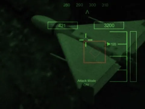 Tên lửa triệu đô đối đầu UAV nghìn đô: Ba Lan có động thái mới