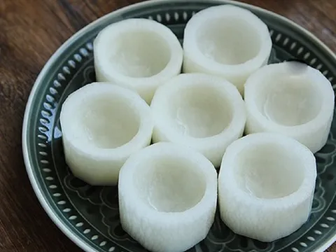 Đừng chỉ ăn lá, củ loại cây này quý như "nhân sâm người nghèo" nhà nào cũng ăn mà không hay biết