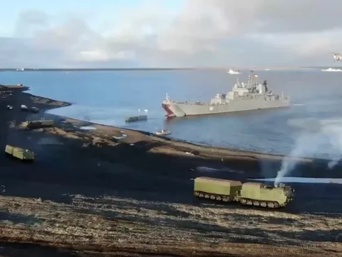 Nga triển khai loạt tàu chiến tập trận quy mô lớn sát vách NATO