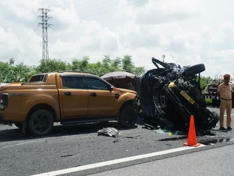 Hiện trường vụ tai nạn liên hoàn trên cao tốc Pháp Vân – Cầu Giẽ, nhiều người bị thương
