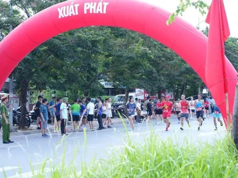 Xã Phù Đổng: Hơn 300 vận động viên tham gia chung kết Giải chạy Báo Hànộimới mở rộng lần thứ 50