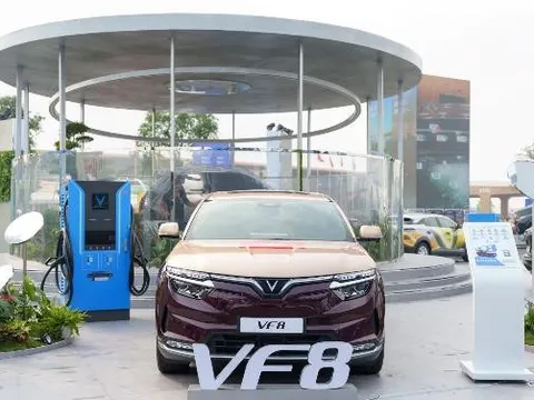 VinFast VF 8: SUV điện 5 chỗ giá được khách hàng Việt đánh giá “đáng mua số 1” phân khúc