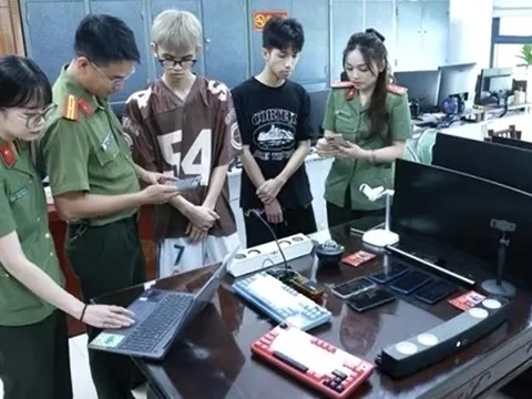 Khởi tố 2 thanh niên 19 tuổi lừa đảo trực tuyến, chiếm đoạt 15 tỷ đồng