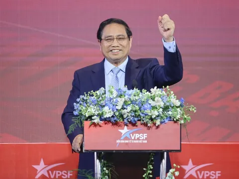 Thủ tướng tặng 16 "chữ vàng" cho cộng đồng doanh nhân tư nhân