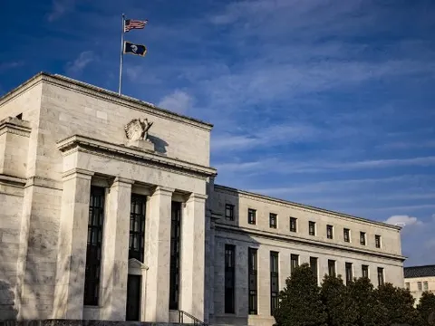 Fed hạ lãi suất lần đầu trong năm 2025