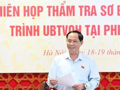 Đảm bảo phân cấp phân quyền triệt để, giảm thủ tục hành chính