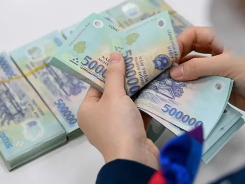 Đề xuất người lao động làm việc không quá 8 giờ/ngày, hưởng 300% lương dịp lễ, Tết