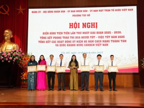 Từ những “người tốt, việc tốt” đến khát vọng dựng xây Tây Hồ văn minh, hiện đại