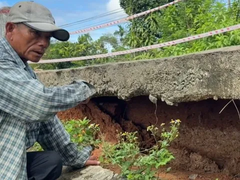 Khẩn trương khắc phục sạt lở trên tuyến đường ven sông hơn 100 tỷ đồng ở Huế