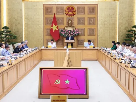 Tiếp tục bảo đảm ổn định kinh tế vĩ mô, kích cầu tiêu dùng